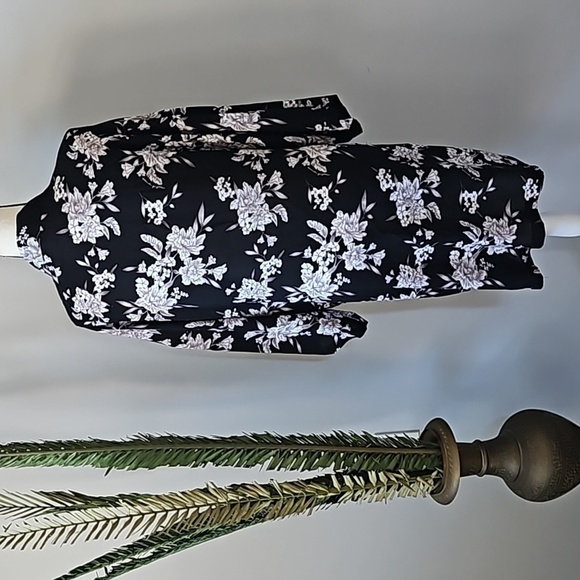 Spiritual Gangster Black Floral Print Front Tie Robe/Cover-Up - Picture 2 of 11